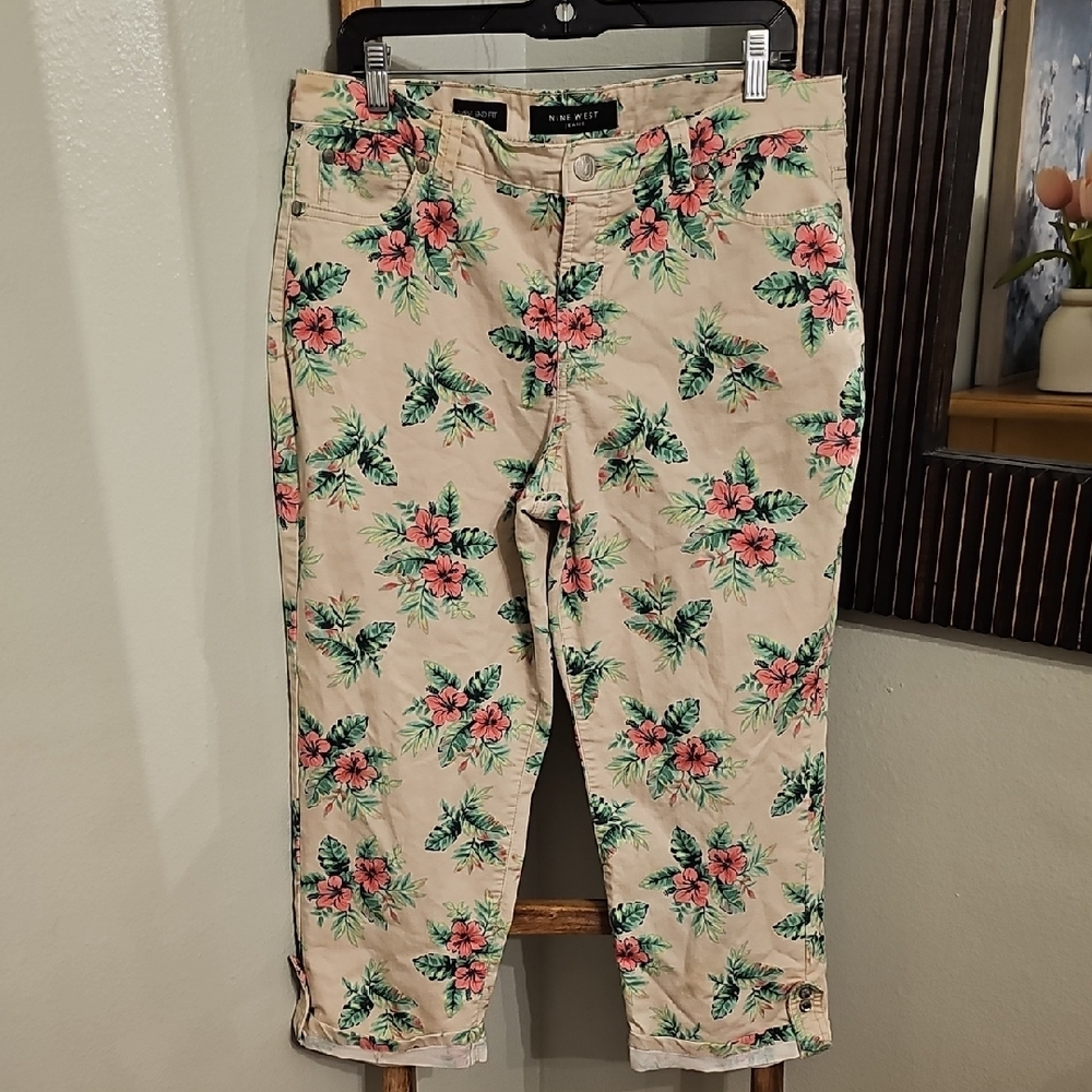 Nine West Floral Multicolor Capris